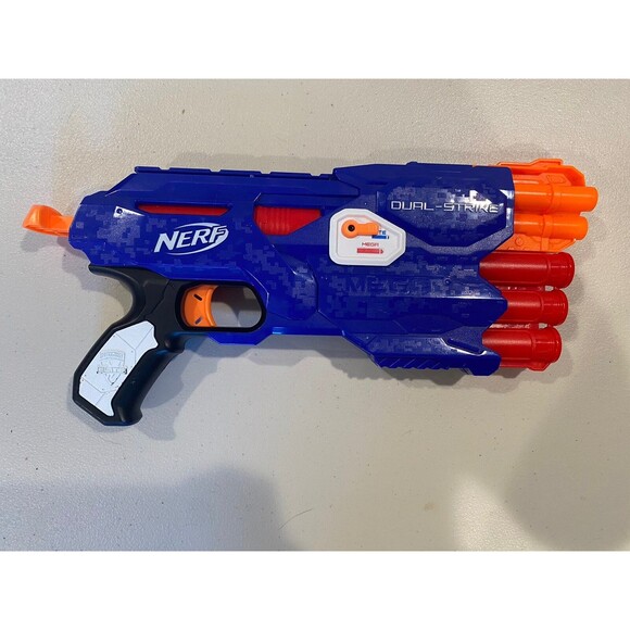 Nerf Cycloneshock Mega Blaster & Nerf Dual-Strike w/ 2 Face Masks & Nerf Darts - Picture 4 of 5